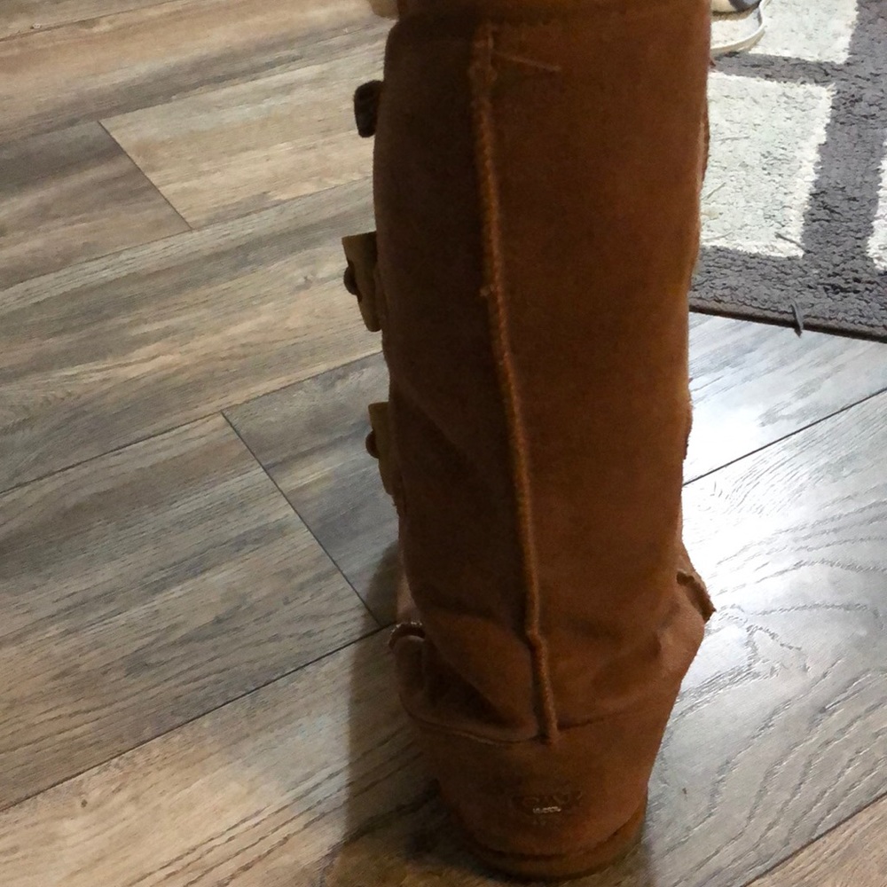 Boots - Picture 4 of 7